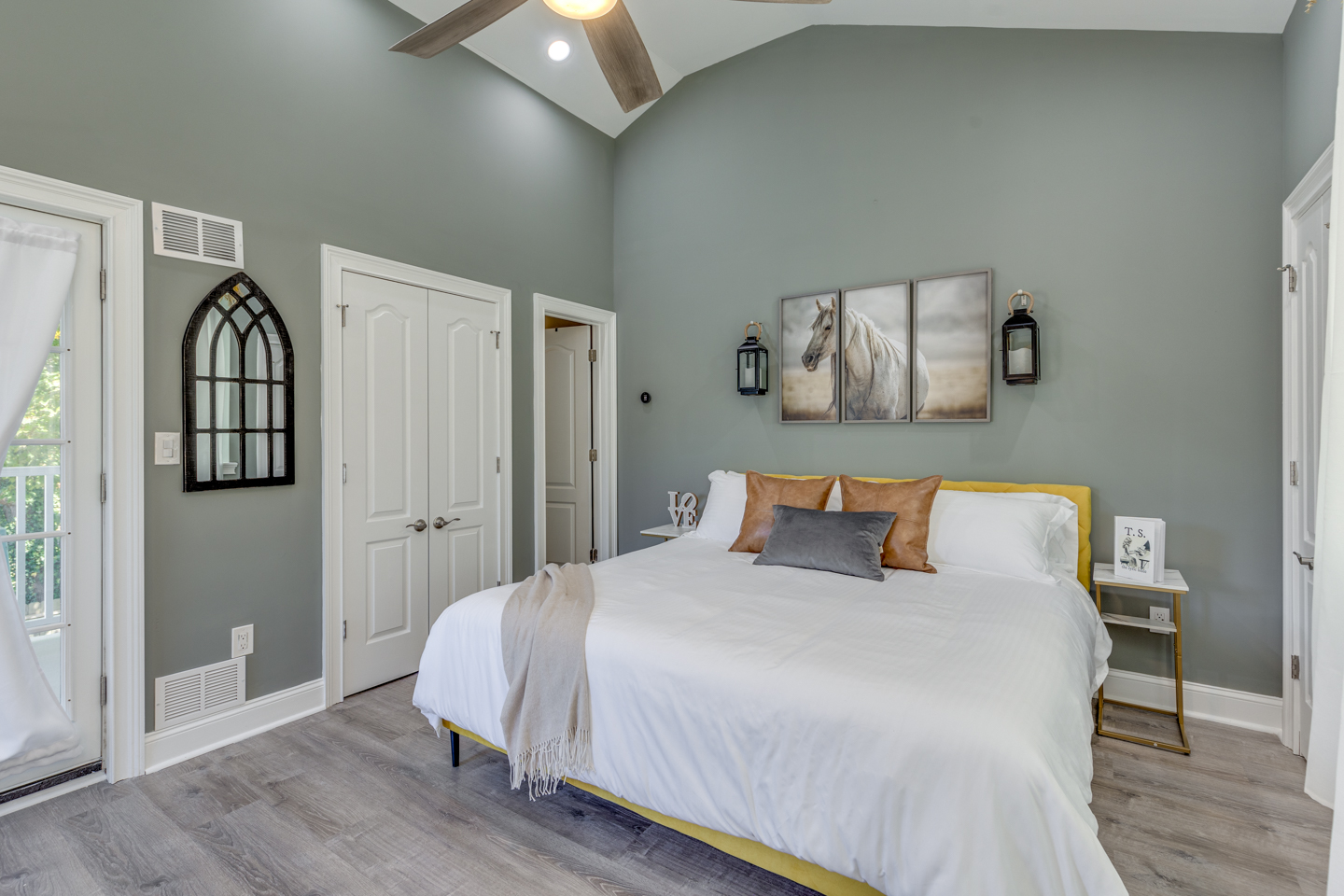 111 N Shore Rd-39